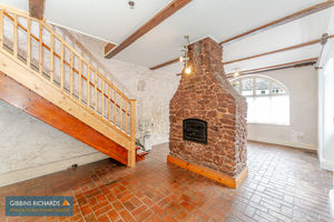 Living Space- click for photo gallery